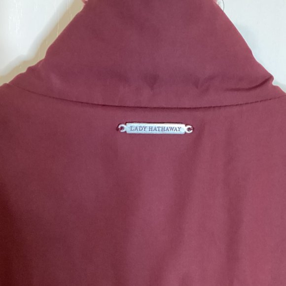 Lady Hathaway Women's Red Reversable Vest Size M Faux Fur Lining Pockets Warm - Picture 9 of 10